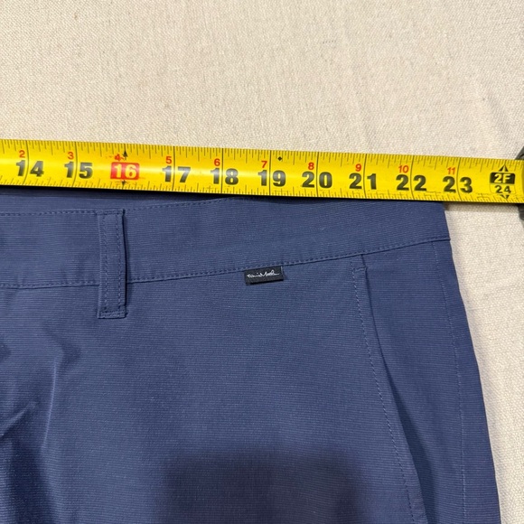Travis Mathew Navy Blue Performance Stretch Golf 10” Shorts Pockets Mens size 42 - Picture 5 of 7